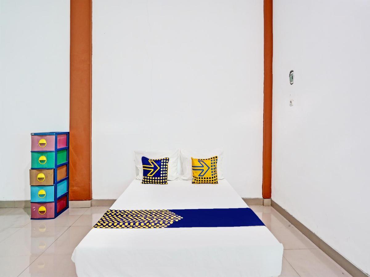 فندق Oyo 92006 Kost Sejahtera Syariah سيدوارجو المظهر الخارجي الصورة