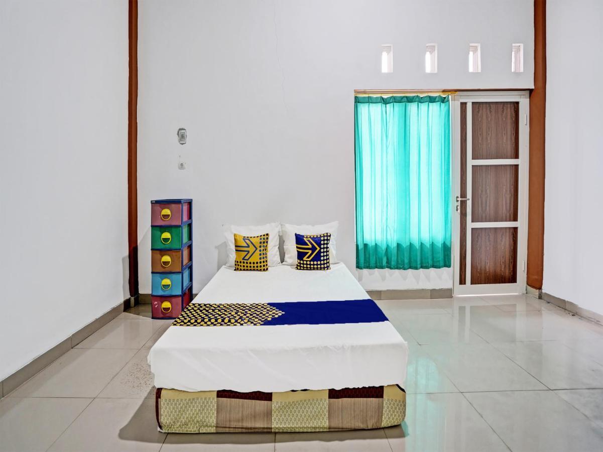 فندق Oyo 92006 Kost Sejahtera Syariah سيدوارجو المظهر الخارجي الصورة