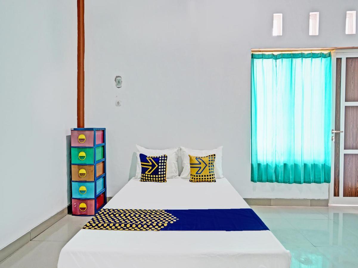 فندق Oyo 92006 Kost Sejahtera Syariah سيدوارجو المظهر الخارجي الصورة